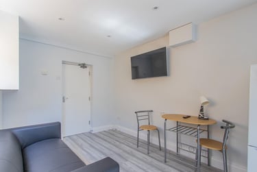 5 bed house, Minister Street, Cathays, Cardiff, CF244HR - Image 5